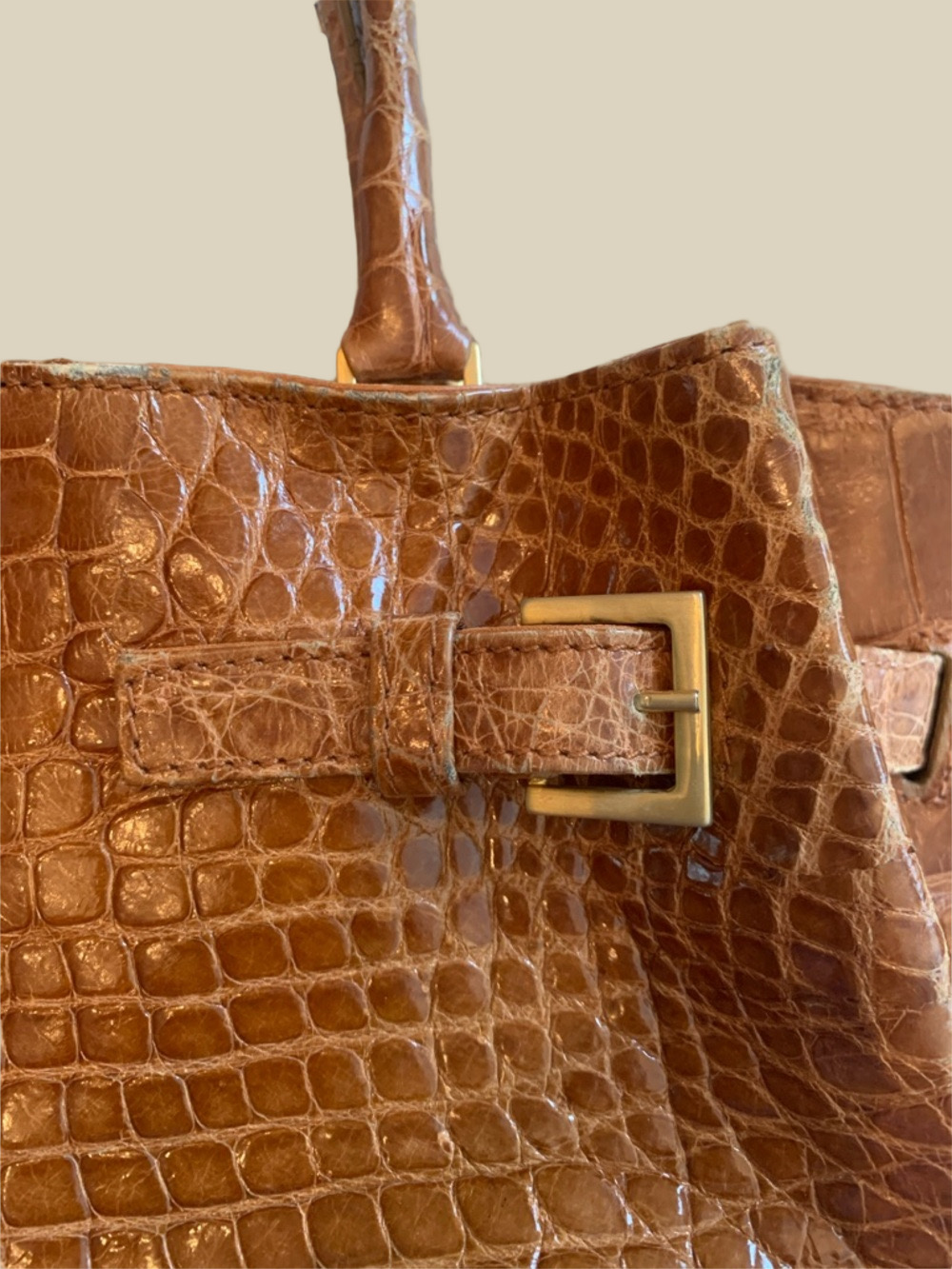 SUZANNE NEW YORK CROCODILE EMBOSSED HANDBAG CARAMEL LARGE